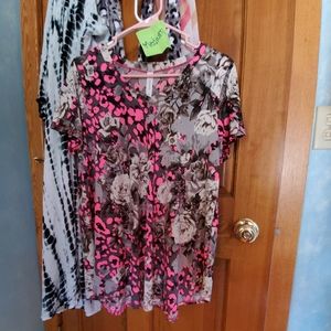 Medium honey me brand top slinky fabric